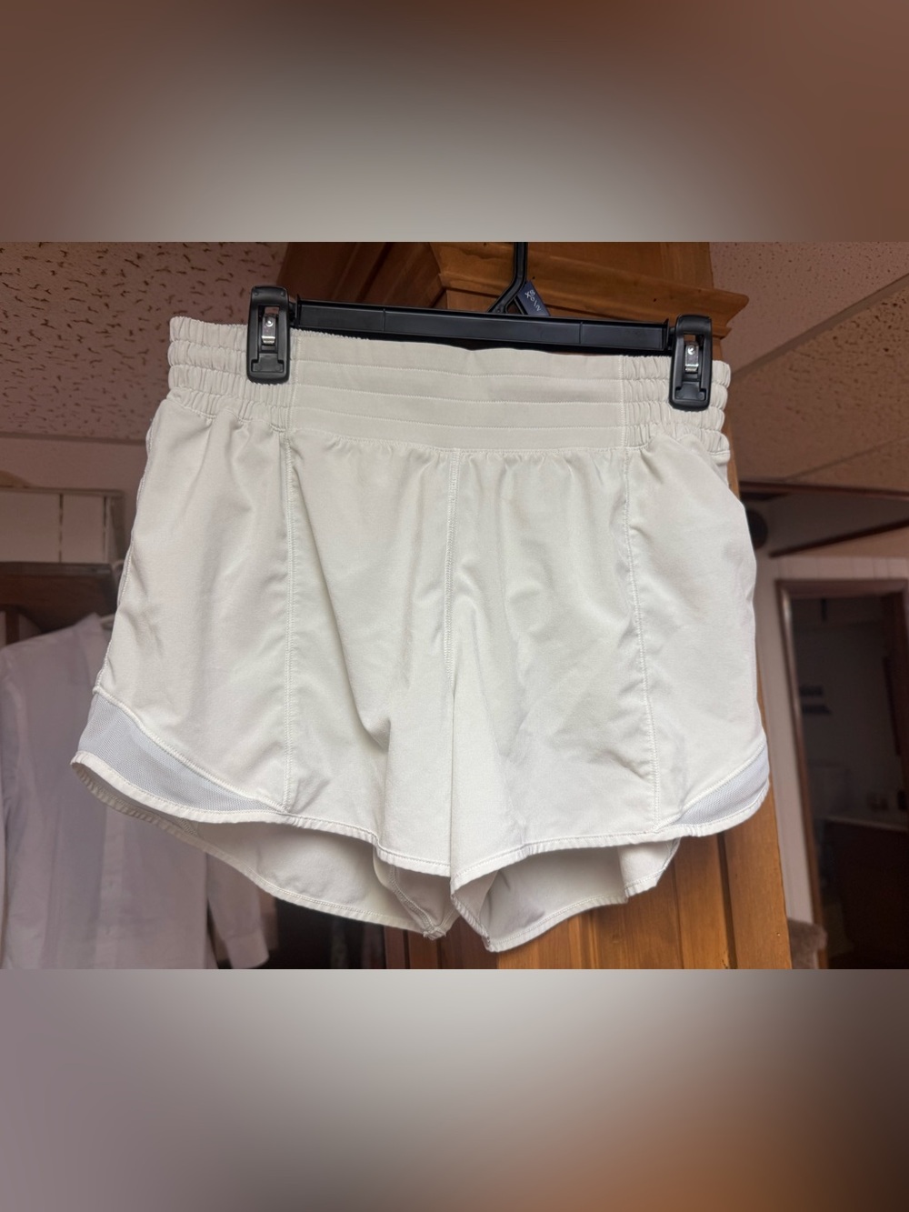 Women’s Athletic Shorts — Cream Performance Run Short